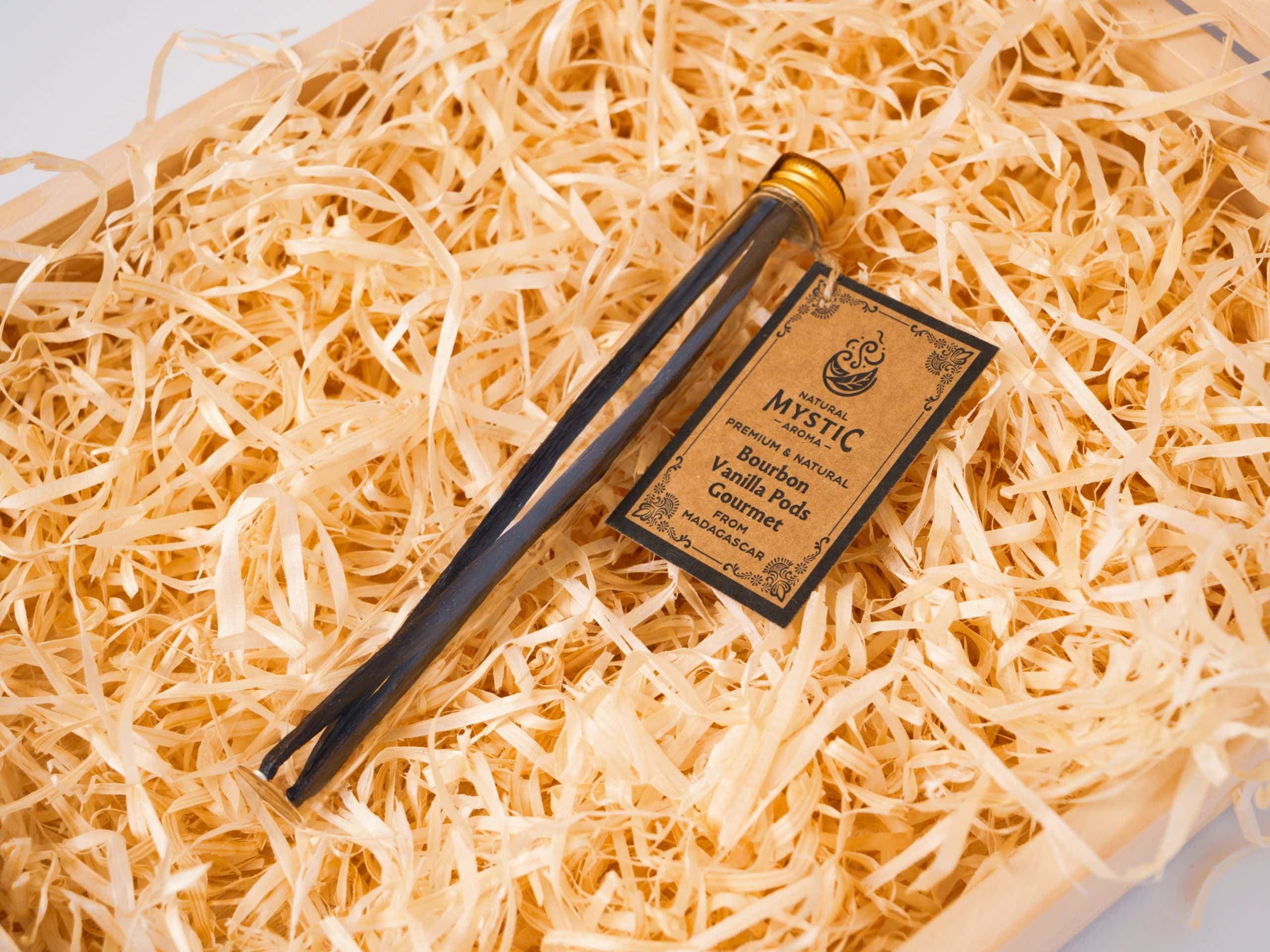 Bourbon Vanilla Pods – Gourmet Grade – Madagascar (3 Pods in Glass Vial)